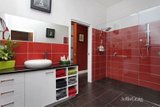 https://images.listonce.com.au/custom/160x/listings/3-neil-street-sunshine-vic-3020/033/01981033_img_02.jpg?DJrpRZjbATo