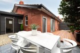 https://images.listonce.com.au/custom/160x/listings/3-newry-street-richmond-vic-3121/271/01559271_img_10.jpg?97BT-F_Rqy0