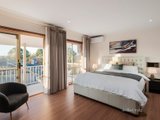 https://images.listonce.com.au/custom/160x/listings/3-nightingale-close-donvale-vic-3111/133/01705133_img_07.jpg?B9VTR1UuC6Q
