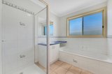 https://images.listonce.com.au/custom/160x/listings/3-nivek-court-st-albans-park-vic-3219/530/01698530_img_09.jpg?UAubrUhYka4