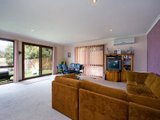 https://images.listonce.com.au/custom/160x/listings/3-olsen-close-mooroolbark-vic-3138/120/01525120_img_04.jpg?jQxazUpOOWw