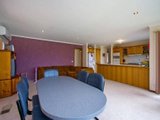 https://images.listonce.com.au/custom/160x/listings/3-olsen-close-mooroolbark-vic-3138/120/01525120_img_06.jpg?uBAPGi1moYI