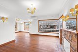 https://images.listonce.com.au/custom/160x/listings/3-oravel-street-balwyn-north-vic-3104/274/01139274_img_05.jpg?0HvHAcmbj_4