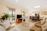 https://images.listonce.com.au/custom/160x/listings/3-orchard-rise-park-orchards-vic-3114/901/01950901_img_06.jpg?EeI4qJRf440