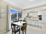 https://images.listonce.com.au/custom/160x/listings/3-paddlewheeler-pocket-croydon-north-vic-3136/068/00621068_img_06.jpg?kyBxYWaVStk