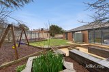 https://images.listonce.com.au/custom/160x/listings/3-pages-court-mount-clear-vic-3350/229/01949229_img_06.jpg?9HCWOWQu9MU