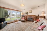 https://images.listonce.com.au/custom/160x/listings/3-pearwood-street-ringwood-vic-3134/257/01972257_img_03.jpg?kAgs_ujxoNk