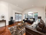 https://images.listonce.com.au/custom/160x/listings/3-percy-street-balwyn-vic-3103/042/01684042_img_05.jpg?qRGEmKThs_U