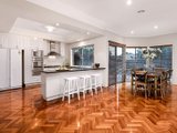 https://images.listonce.com.au/custom/160x/listings/3-percy-street-balwyn-vic-3103/042/01684042_img_06.jpg?ti0BpNAYyDg