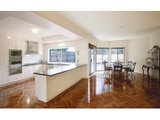 https://images.listonce.com.au/custom/160x/listings/3-percy-street-balwyn-vic-3103/511/01684511_img_11.jpg?Xjx1quO8lJk