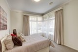 https://images.listonce.com.au/custom/160x/listings/3-portsmouth-street-mount-waverley-vic-3149/527/00249527_img_07.jpg?Ixr6Qggu144