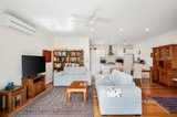 https://images.listonce.com.au/custom/160x/listings/3-preston-way-healesville-vic-3777/932/01582932_img_06.jpg?YhLb6ZoJ_wo