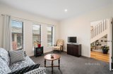 https://images.listonce.com.au/custom/160x/listings/3-preston-way-healesville-vic-3777/932/01582932_img_07.jpg?vrO2yV9XXxo