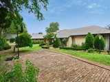 https://images.listonce.com.au/custom/160x/listings/3-reumah-court-balwyn-vic-3103/882/00828882_img_01.jpg?mShPvjBWu-Q