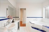 https://images.listonce.com.au/custom/160x/listings/3-riordan-place-templestowe-lower-vic-3107/300/01818300_img_11.jpg?Bqc_Jug5WxA