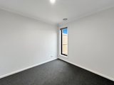 https://images.listonce.com.au/custom/160x/listings/3-rockbank-walk-armstrong-creek-vic-3217/614/01948614_img_08.jpg?Jmn7Xkxo90k