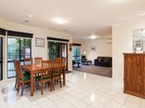 https://images.listonce.com.au/custom/160x/listings/3-rockys-way-lilydale-vic-3140/004/01524004_img_07.jpg?y-A8GPXjwoc