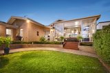 https://images.listonce.com.au/custom/160x/listings/3-rosebank-avenue-strathmore-vic-3041/676/00857676_img_10.jpg?F4WOTeidajU