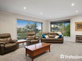 https://images.listonce.com.au/custom/160x/listings/3-royal-avenue-wandin-north-vic-3139/969/01524969_img_08.jpg?xksJ1Sml3fU