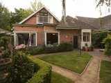 https://images.listonce.com.au/custom/160x/listings/3-russell-street-newington-vic-3350/783/01575783_img_22.jpg?-4UPGTWzgJc