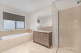 https://images.listonce.com.au/custom/160x/listings/3-samoth-court-miners-rest-vic-3352/202/01935202_img_09.jpg?uWTDGEwT804