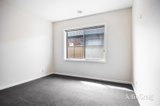 https://images.listonce.com.au/custom/160x/listings/3-samoth-court-miners-rest-vic-3352/237/01909237_img_02.jpg?x71WkZU1p0U