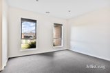 https://images.listonce.com.au/custom/160x/listings/3-samoth-court-miners-rest-vic-3352/237/01909237_img_07.jpg?QlJaIokHvXA