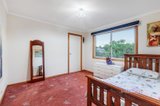 https://images.listonce.com.au/custom/160x/listings/3-sapphire-court-glen-waverley-vic-3150/392/01389392_img_06.jpg?dyFhBn30Lng