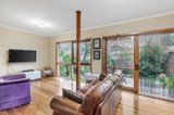 https://images.listonce.com.au/custom/160x/listings/3-sapphire-court-glen-waverley-vic-3150/392/01389392_img_10.jpg?oQM8R7yjLko