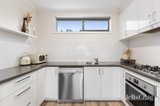 https://images.listonce.com.au/custom/160x/listings/3-sarges-mews-lilydale-vic-3140/381/01948381_img_03.jpg?5GFYS7Js-Y8