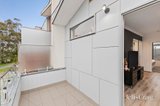 https://images.listonce.com.au/custom/160x/listings/3-sarges-mews-lilydale-vic-3140/381/01948381_img_07.jpg?qkjtb-3v_uo