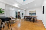 https://images.listonce.com.au/custom/160x/listings/3-seaton-court-mount-waverley-vic-3149/421/01500421_img_06.jpg?LDWnxrCmGZo