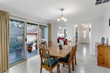 https://images.listonce.com.au/custom/160x/listings/3-sellick-drive-croydon-vic-3136/948/01278948_img_04.jpg?g8Q-QOM_xwM