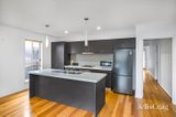https://images.listonce.com.au/custom/160x/listings/3-sheehan-court-ballarat-east-vic-3350/153/01916153_img_09.jpg?IqtzQe2DACg