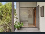 https://images.listonce.com.au/custom/160x/listings/3-snead-court-mount-waverley-vic-3149/237/01947237_img_07.jpg?ZsA0M08sZZc