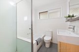 https://images.listonce.com.au/custom/160x/listings/3-sparkford-street-ivanhoe-vic-3079/122/00642122_img_06.jpg?eGb3Gbvo6zI