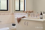 https://images.listonce.com.au/custom/160x/listings/3-st-swindons-avenue-lake-gardens-vic-3355/334/01771334_img_18.jpg?zcS081tycjw