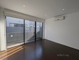 https://images.listonce.com.au/custom/160x/listings/3-stan-street-clifton-hill-vic-3068/197/01722197_img_04.jpg?2nnf0TZSPo0