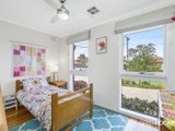 https://images.listonce.com.au/custom/160x/listings/3-stephenson-court-altona-meadows-vic-3028/805/01203805_img_08.jpg?PDCO2SaVQVk