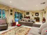 https://images.listonce.com.au/custom/160x/listings/3-stratheden-place-mooroolbark-vic-3138/695/01524695_img_03.jpg?RNzqdPzJRaY