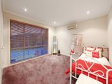 https://images.listonce.com.au/custom/160x/listings/3-suzana-place-rowville-vic-3178/895/01987895_img_07.jpg?h_KAeghwNh4