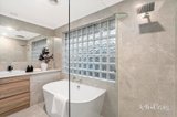 https://images.listonce.com.au/custom/160x/listings/3-tiffany-court-doncaster-vic-3108/850/01982850_img_11.jpg?qcsB4izEIJs