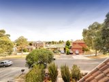 https://images.listonce.com.au/custom/160x/listings/3-timor-close-burwood-vic-3125/745/01743745_img_04.jpg?fHPOQAm1xyo
