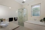 https://images.listonce.com.au/custom/160x/listings/3-vale-street-glen-iris-vic-3146/678/00836678_img_07.jpg?WLOUyjWSVHs