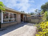 https://images.listonce.com.au/custom/160x/listings/3-vale-street-heathmont-vic-3135/054/00621054_img_07.jpg?TgwnLRLdrCA