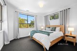 https://images.listonce.com.au/custom/160x/listings/3-vincent-street-north-daylesford-vic-3460/284/01646284_img_10.jpg?4gx-L7u-foo