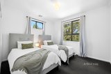 https://images.listonce.com.au/custom/160x/listings/3-vincent-street-north-daylesford-vic-3460/284/01646284_img_13.jpg?U0fN2-rM6eM