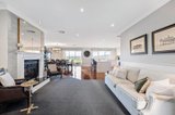 https://images.listonce.com.au/custom/160x/listings/3-wainewright-avenue-mooroolbark-vic-3138/461/01575461_img_07.jpg?ZYJYz3GXWgA