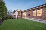 https://images.listonce.com.au/custom/160x/listings/3-wainewright-avenue-mooroolbark-vic-3138/461/01575461_img_23.jpg?MPVln3O6dtk