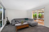 https://images.listonce.com.au/custom/160x/listings/3-walsh-street-eltham-vic-3095/754/01297754_img_03.jpg?DAsCdUi3n_U